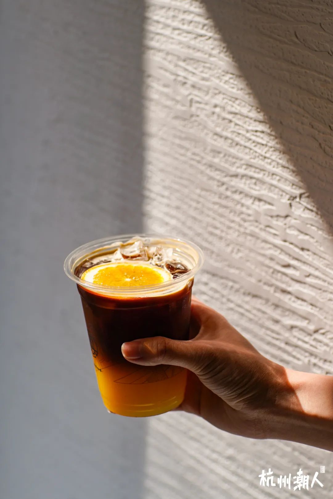 杭州「社区咖啡」大佬，打工人的续命水上新了