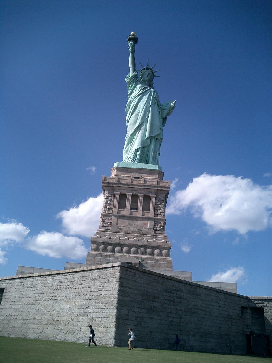 美国债务能撑下来吗,美国面临债务违约