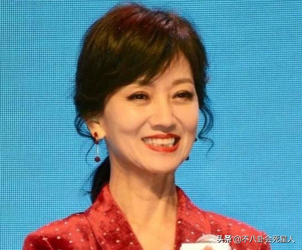 颈纹越来越多越来越显老怎么办,顽固又显老的颈纹