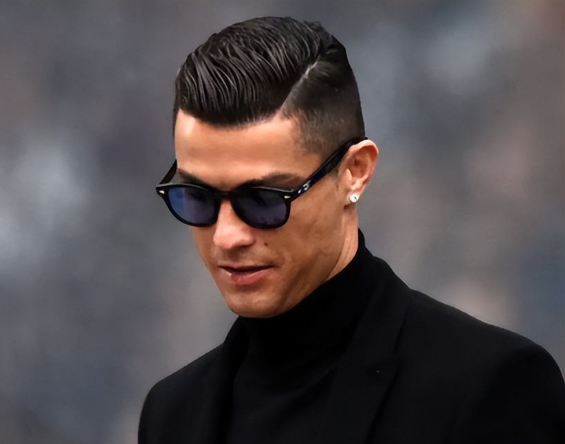 c罗与名模伊莲娜金童玉女的爱情,c罗前任伊莲娜看世界杯