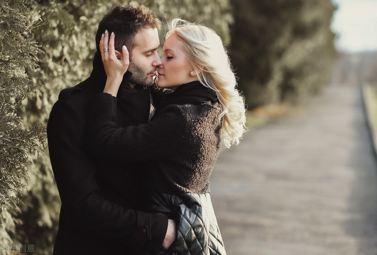 女人跟舔狗分手后会后悔吗,和舔狗结婚会幸福吗