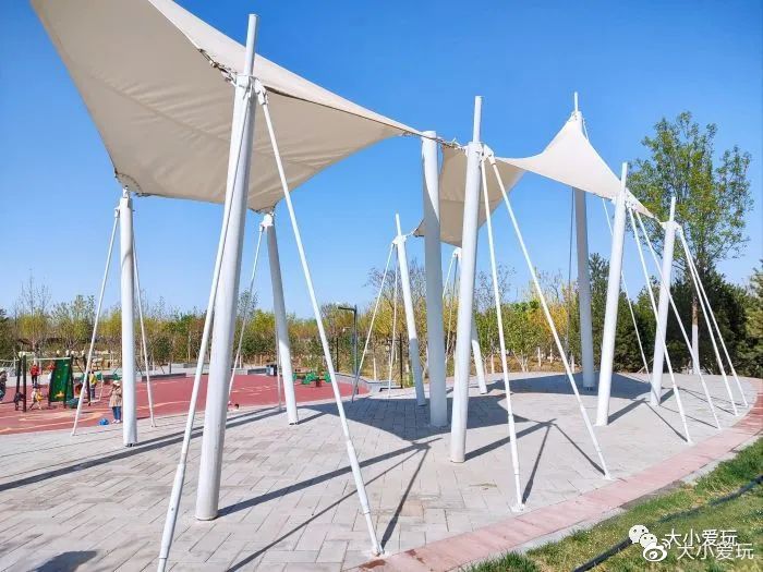 户外滑梯儿童乐园,户外免费滑梯