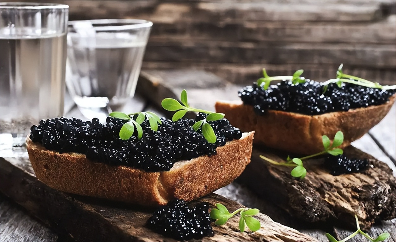 等我有钱了想吃啥就吃啥,等我有钱了把全世界的美食吃一遍