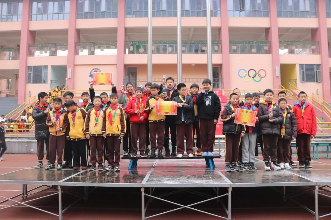 双减政策下的小学体育活动美篇,双减后孩子们拥有了快乐时光