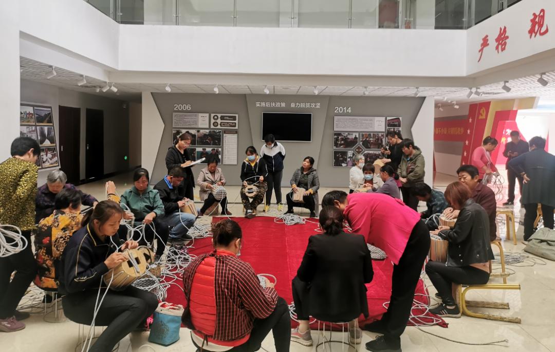 东平县老湖镇：用心搭建新平台，巧手编织致富梦