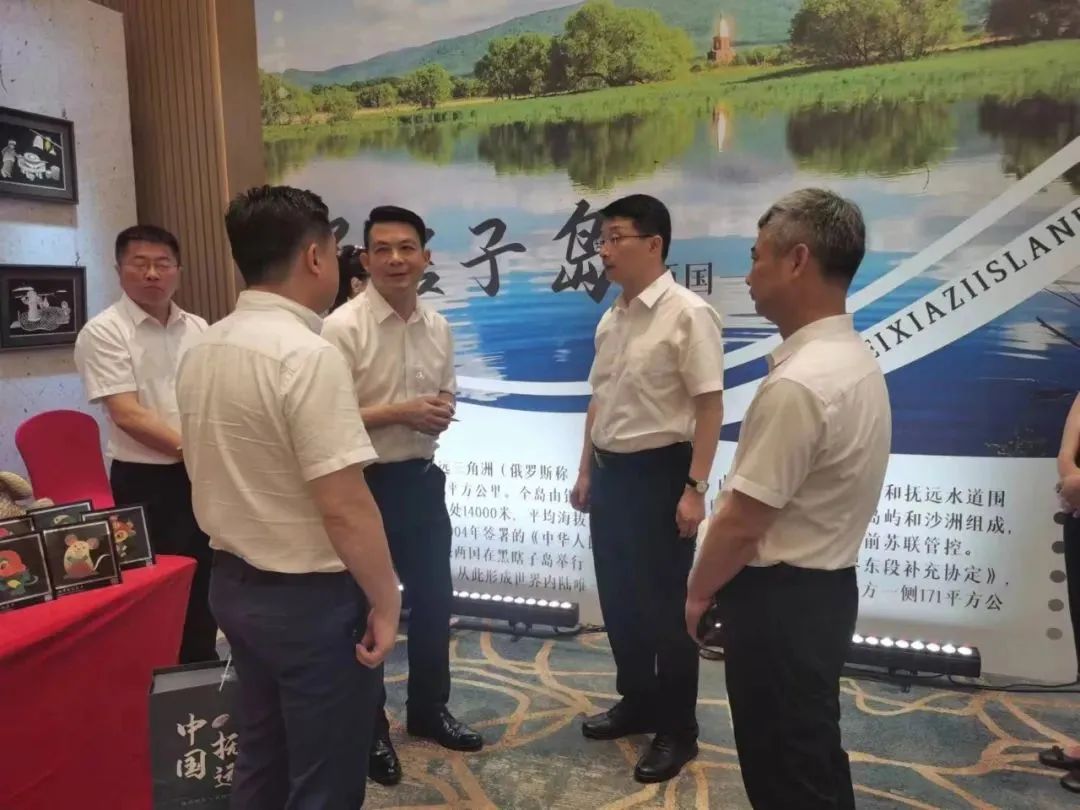 抢抓机遇精准招商,抚市招商引资集中签约