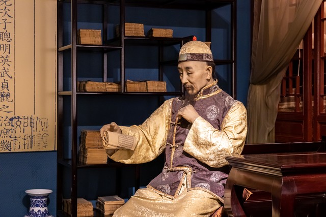 乾隆皇帝一生的女人,戏说乾隆之乾隆皇帝的一生