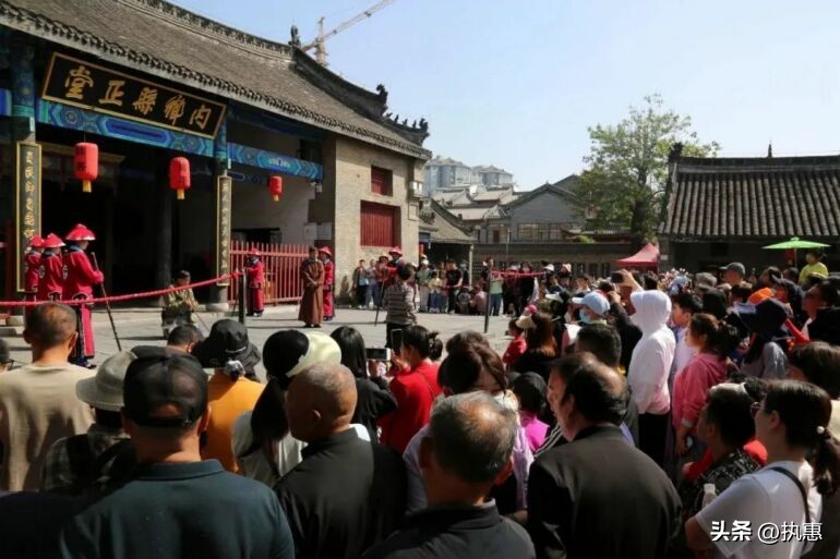 旅游井喷式发展,旅游经济全面爆发