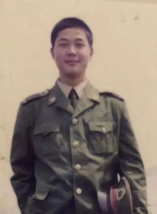 飒爽英姿军装,看看自己穿上军装的飒爽英姿