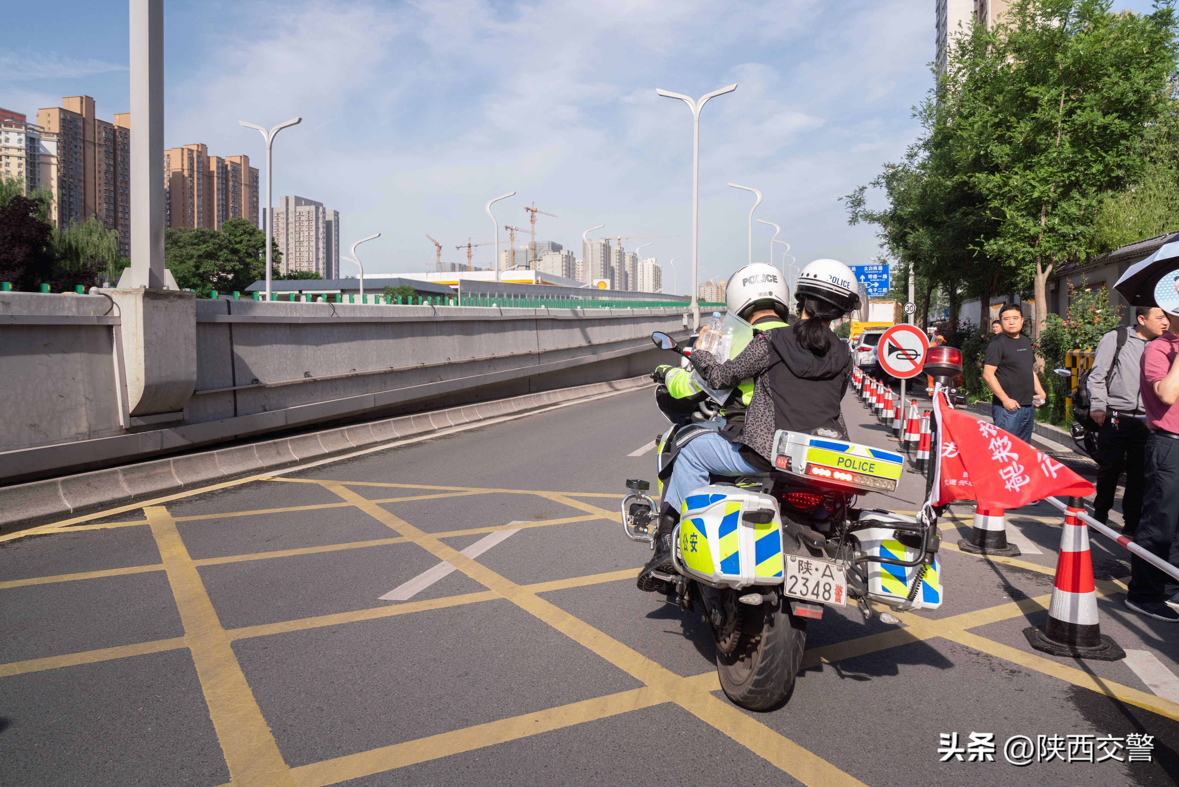 交警指挥中心联勤联动快速精准,派出所临时身份证自助办理机流程