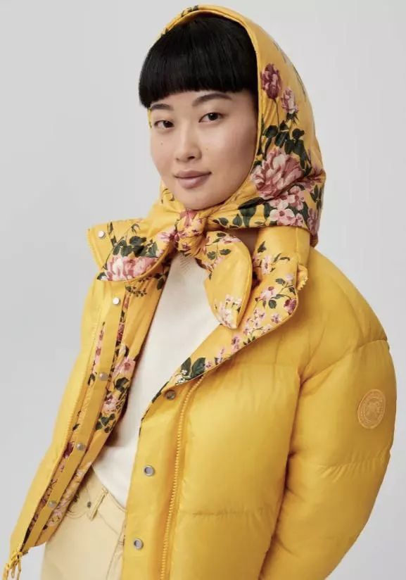 加拿大鹅羽绒服东北风格,加拿大鹅推出大花袄