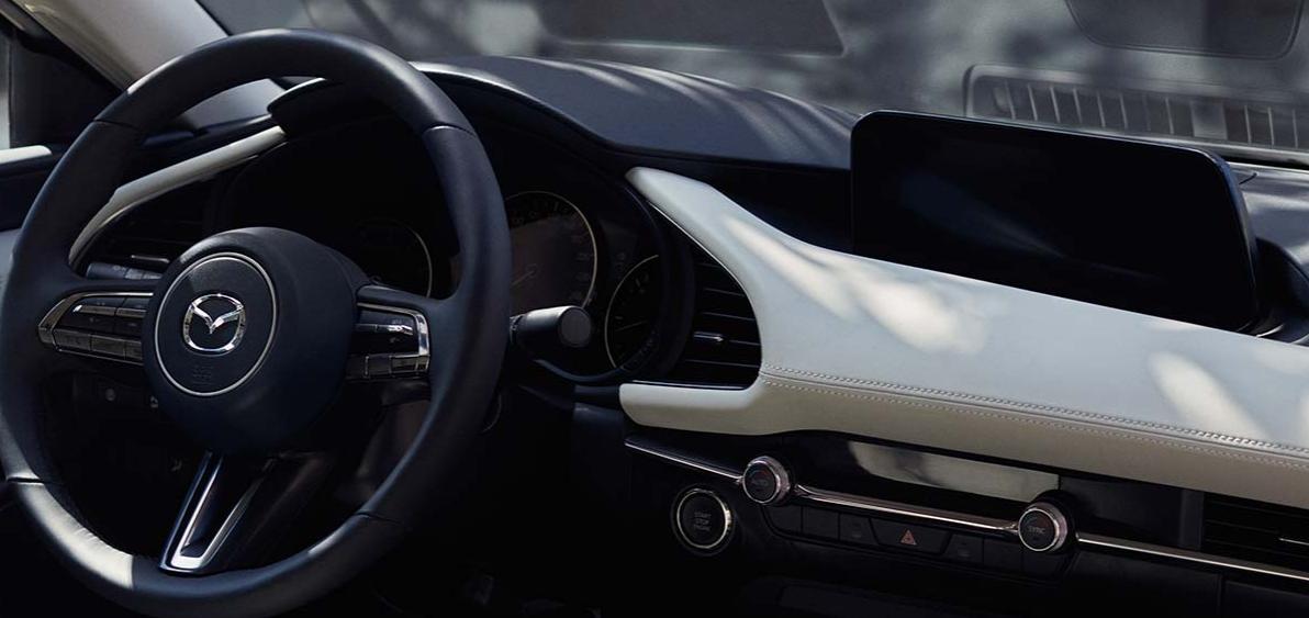 23款马3降价这么多会不会减配,12款3万左右经典马3值不值