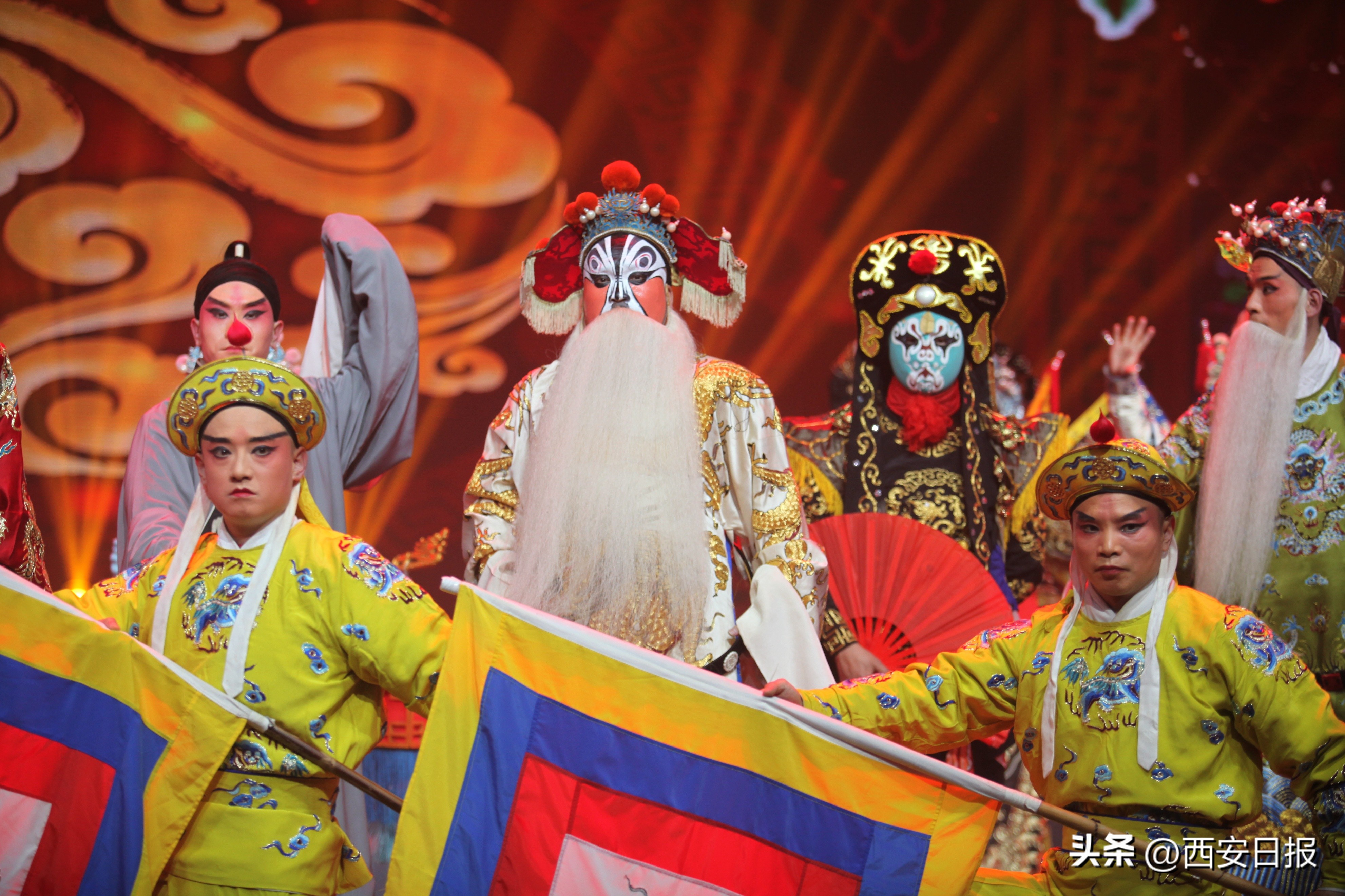 卯免迎春奋进年万家灯火耀长安——《2023丝路城市春晚》小年夜华彩绽放