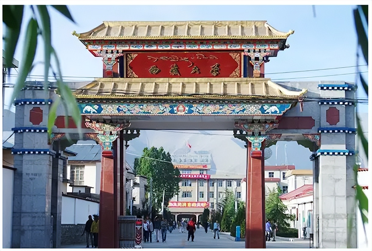 一所经常给学生分配工作的大学，是211院校，报考的人数却不多