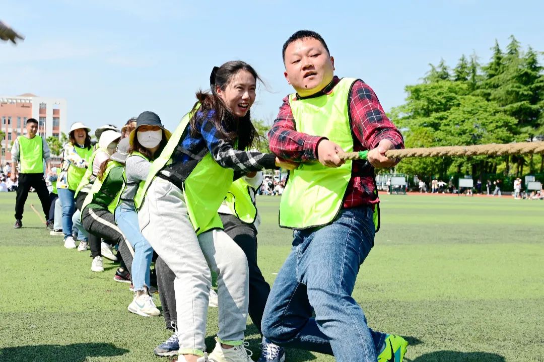 泰州中小学足球联赛,泰州智堡实验学校校运会接力赛