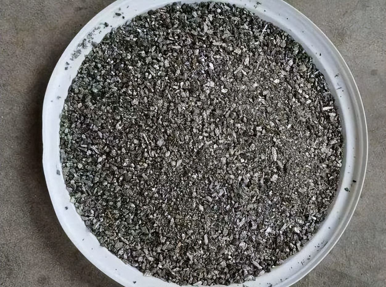 海滩上撸铁棒,在海滩中撸铁棒赚钱