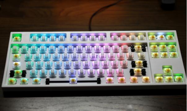 首席玩家无缺组装,首席玩家无缺哪个好