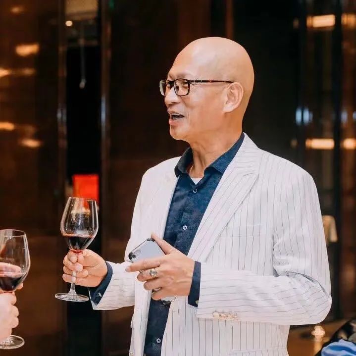 国际上钻石真的涨价了吗,天然钻石现在是涨价还是掉价