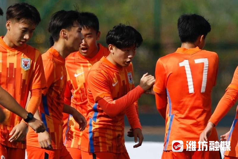 山东3对3冠军,山东4乘200米夺冠