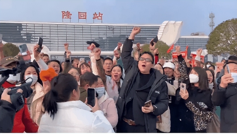 许镜清汤松波贺州黄姚古镇歌曲入选“城市名片”