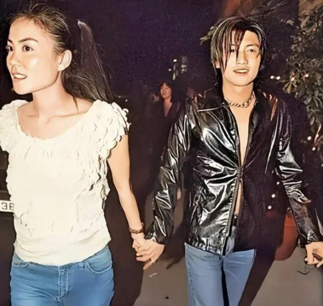 王菲谢霆锋牵手所有视频,王菲谢霆锋首次牵手的视频