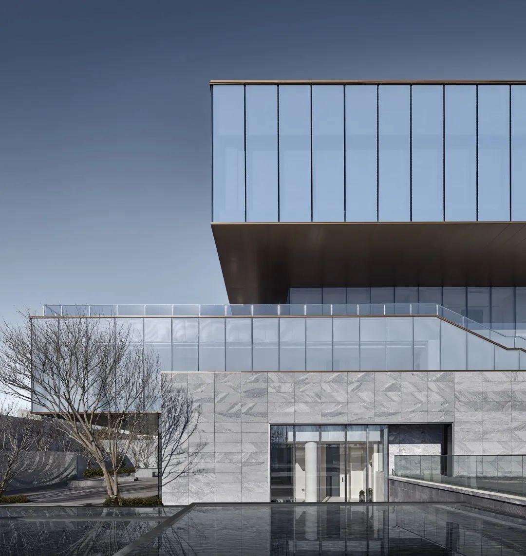 中营腾憬｜示范区如何通过玻璃做出亮点，设计+选材+施工工艺