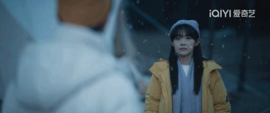 明星雪中氛围感神图大赏！每一张都有让人换成壁纸的冲动！