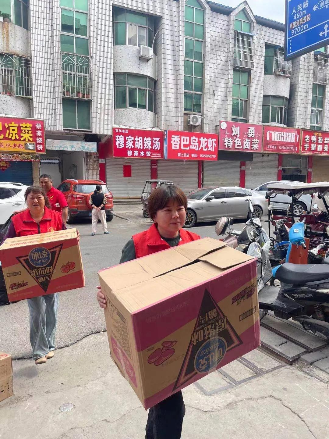 爱心筑梦·情暖童心—颍上公益携上海乐浩举行迎六一主题慰问活动