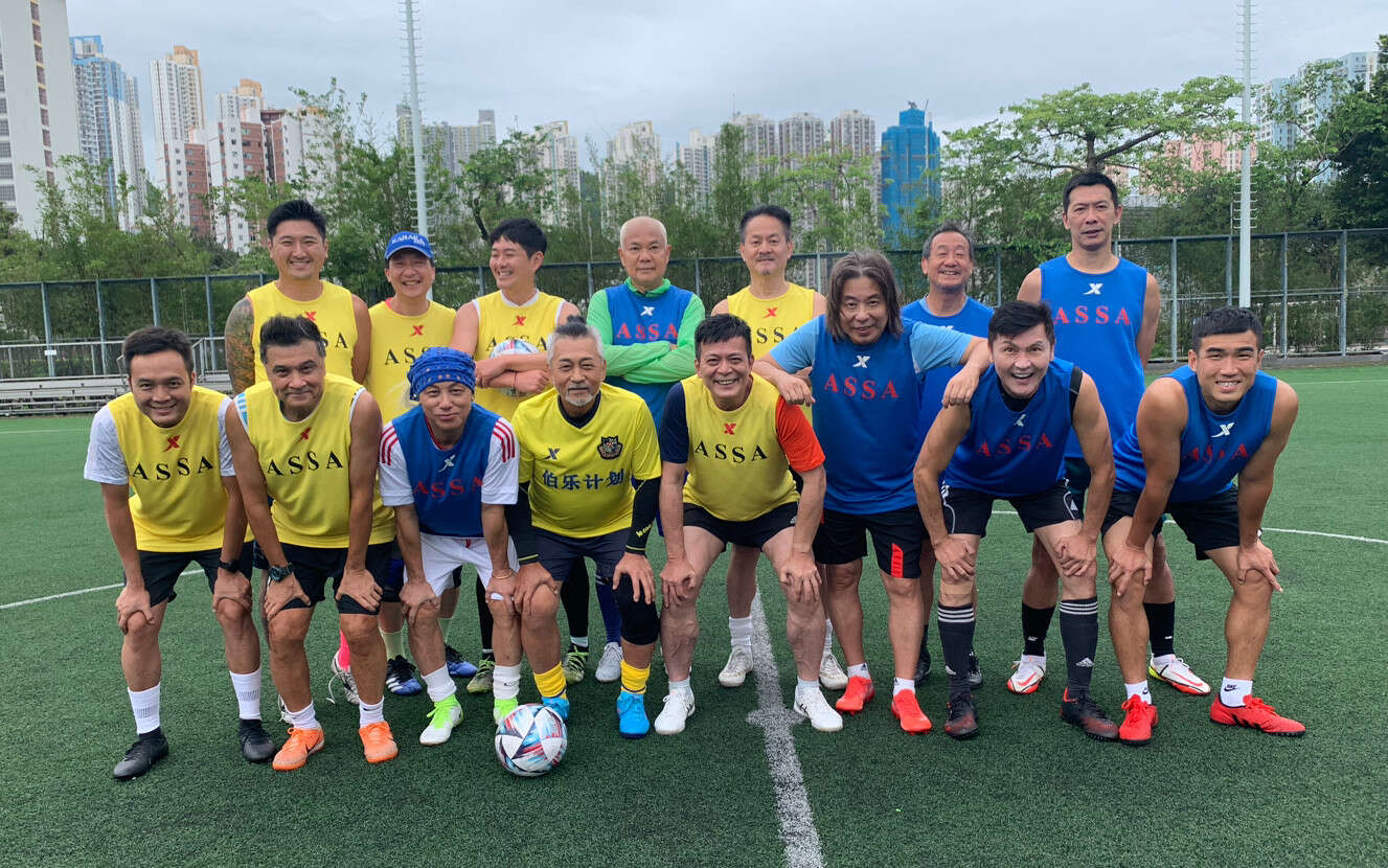 黄日华年轻时最新消息,黄日华年轻帅照