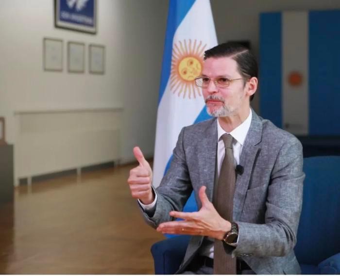 梅西来华阿根廷粉丝震撼场面,梅西被球迷欢迎