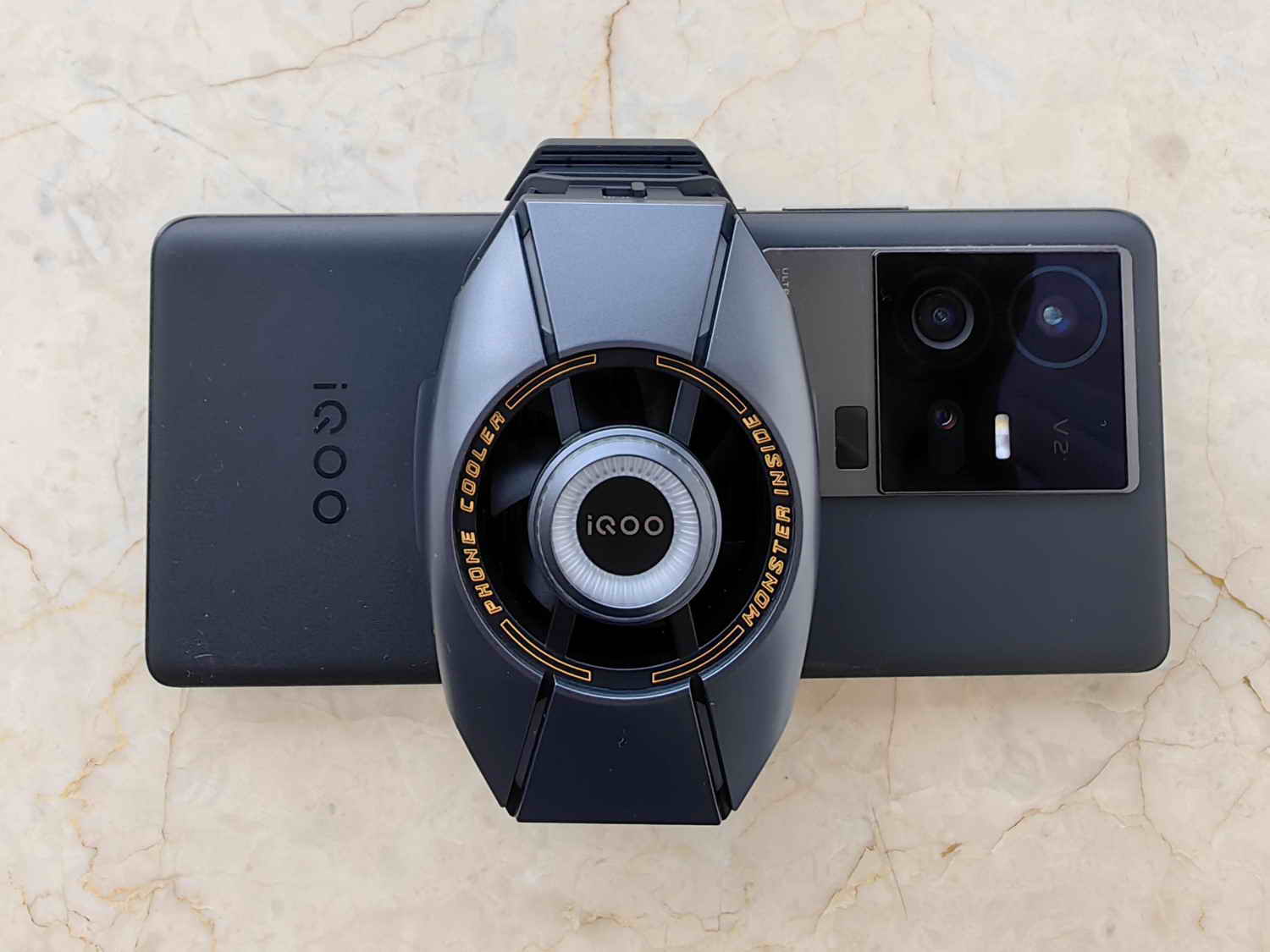 手机散热背夹iQOO,iqoo散热背夹2neo和1pro怎么选