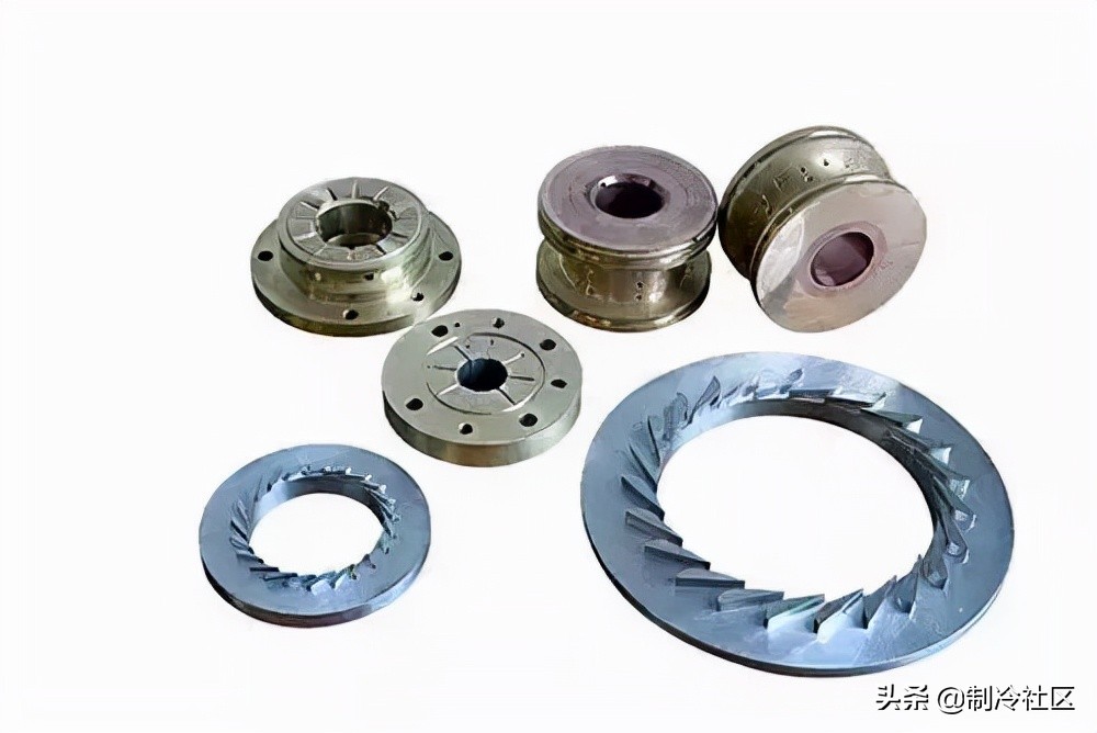 离心压缩机阻塞工况能运行吗,离心压缩机运行中振动降低