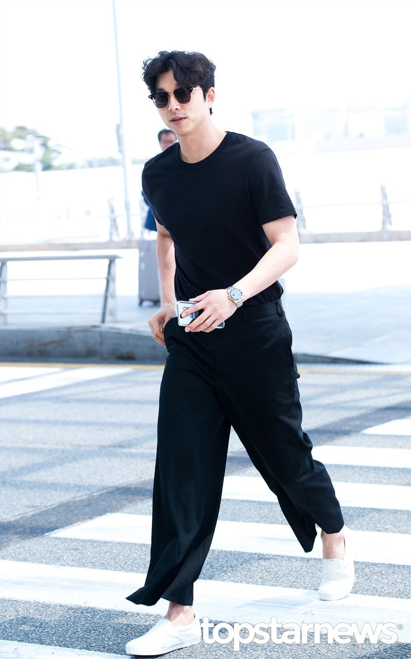 男人过了30岁后的穿搭,男人过了30岁怎么选择穿衣风格