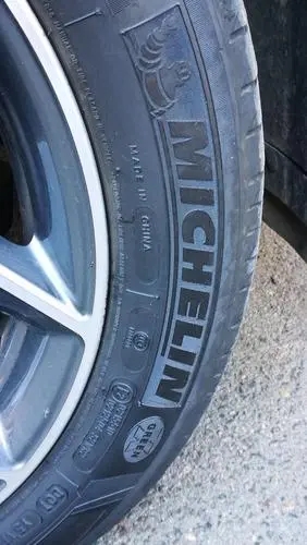 怎么看汽车轮胎耐磨程度,汽车轮胎买耐磨的好还是静音的好