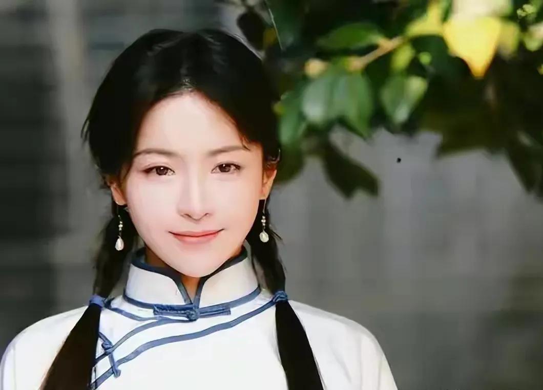 脸没恢复就别出来捞金，发面馒头、蜡像脸，求求你们放过观众吧！