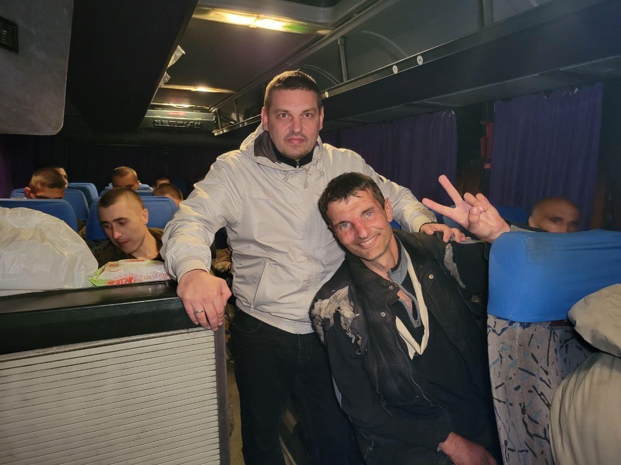 受尽虐待终于回家,俄罗斯民族主义者:换俘比哈尔科夫大败还可怕