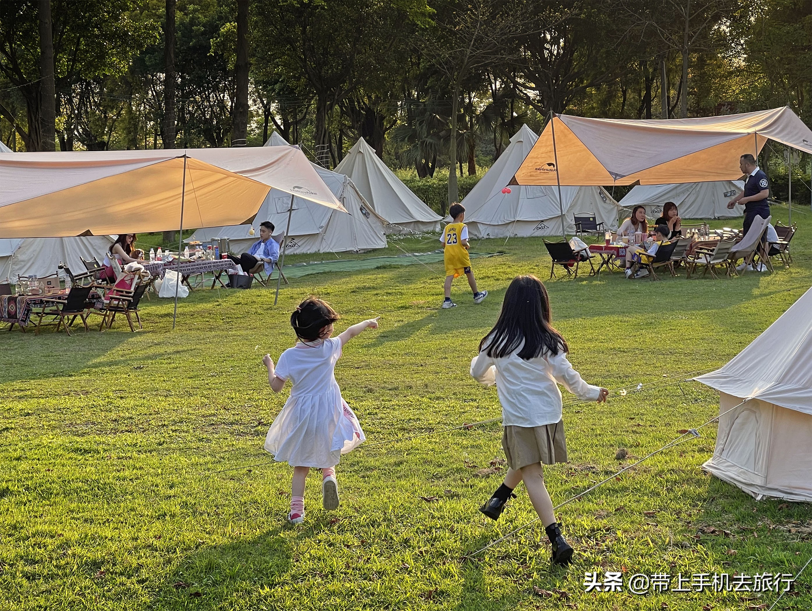 手机摄影怎么样用专业模式,手机摄影是怎么搞的