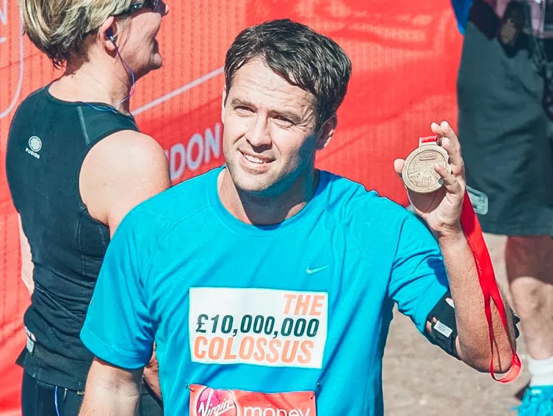 百米破10秒的足球运动员,足球运动员进球最多的人