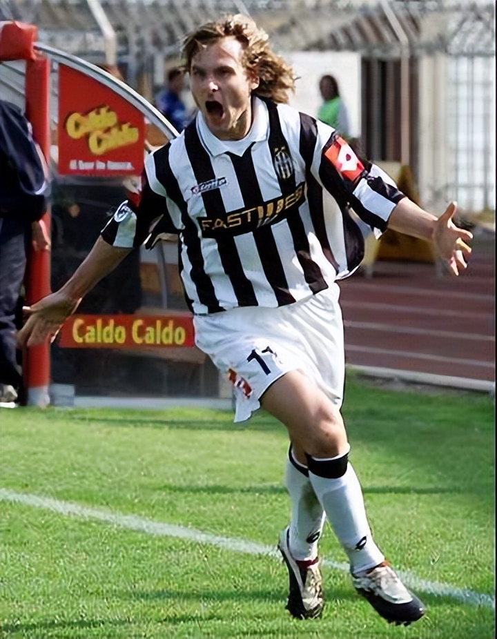 足球小将松山光帅气图片,足球小将松山光结婚