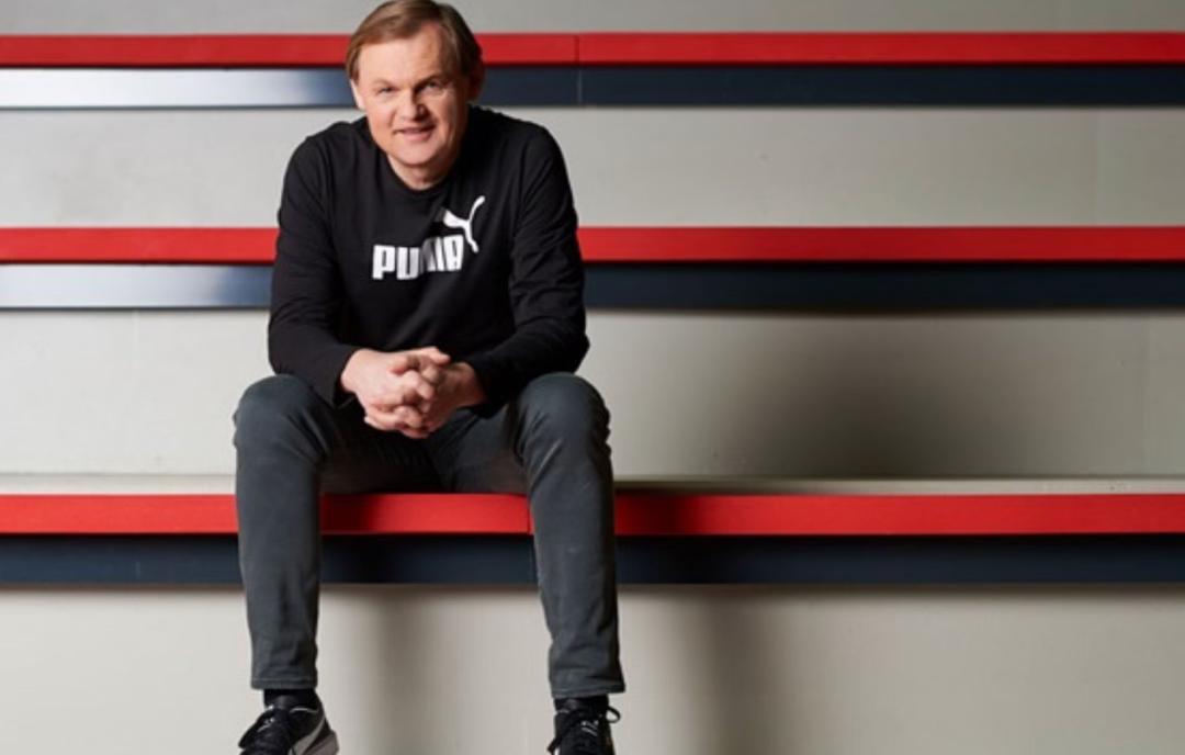 阿迪达斯和耐克差距有多大,阿迪达斯和耐克的实力差距