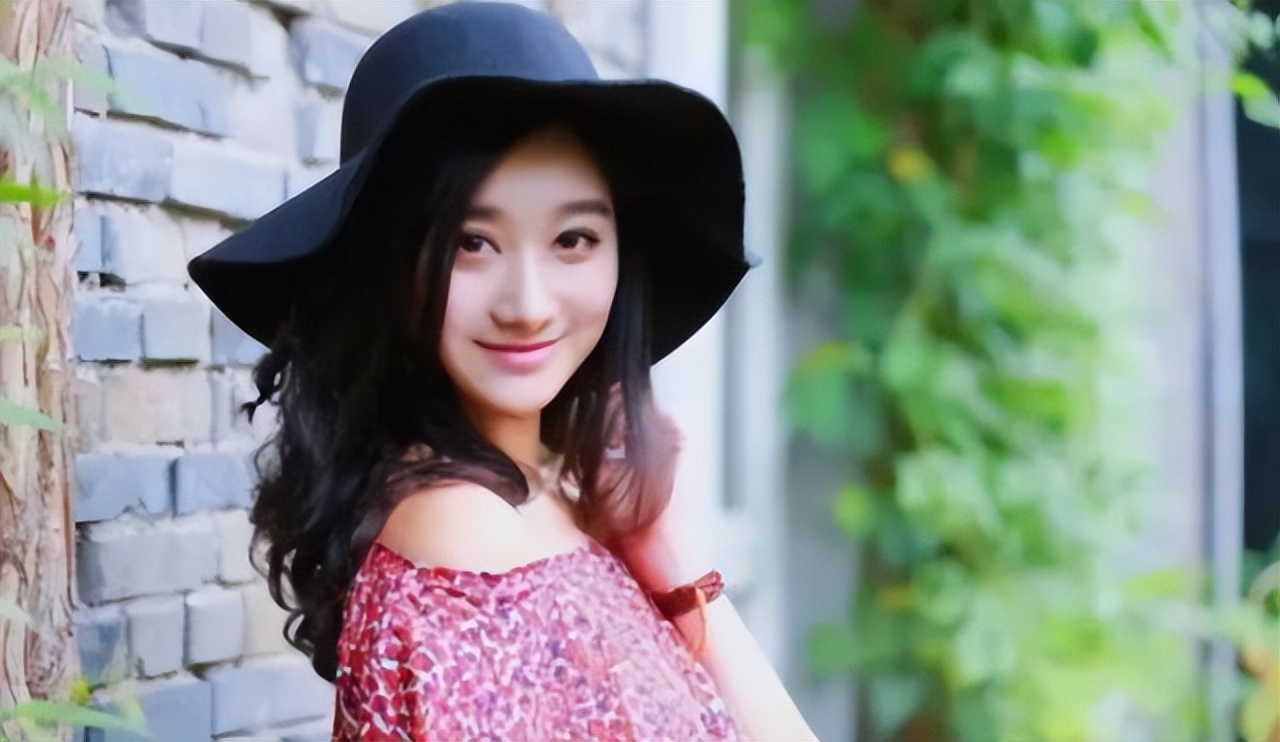 艺体女神王曼亲私密故事？浙大校花颜值不输张豆豆？曼亲生活细节