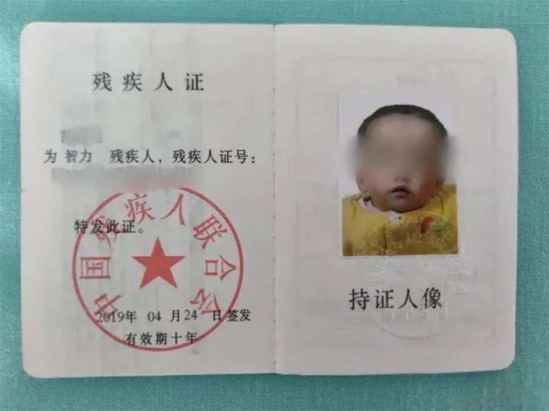 2020年，假奶粉再现致婴儿残疾，厂商竟反起诉要求家长赔偿二百万