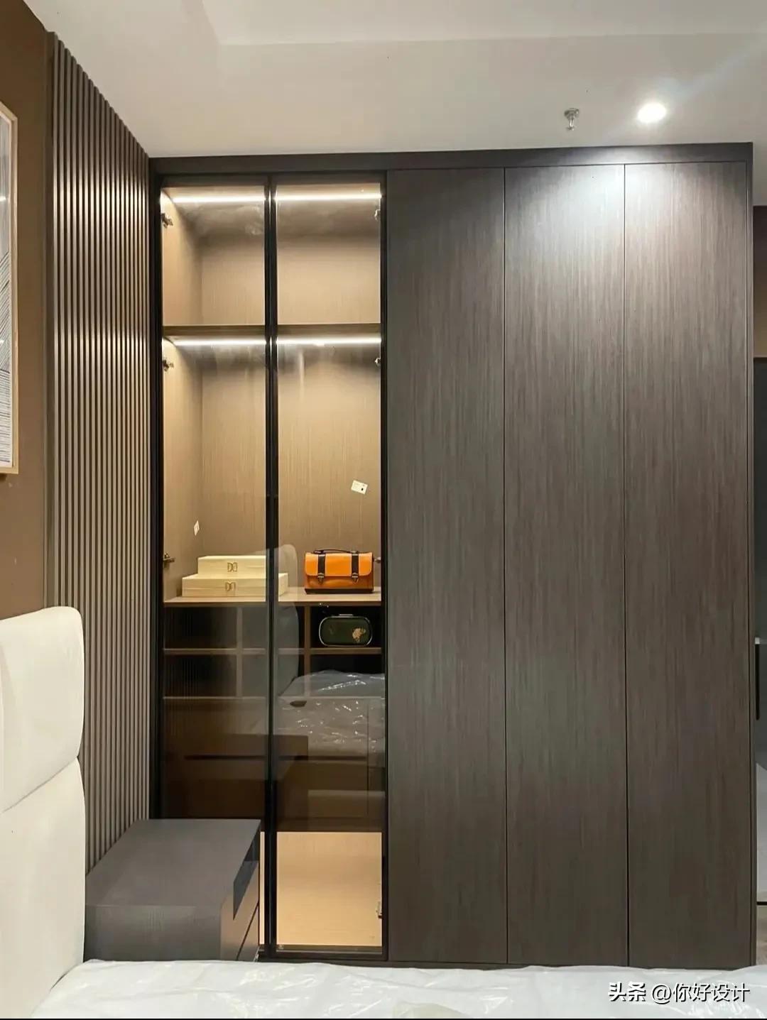 三十厘米宽的衣柜推荐,三十款卧室高颜值衣柜案例