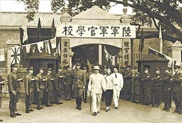 开国将帅中有多少黄埔生?彭总:81个,毛主席:蒋校长要生气啰