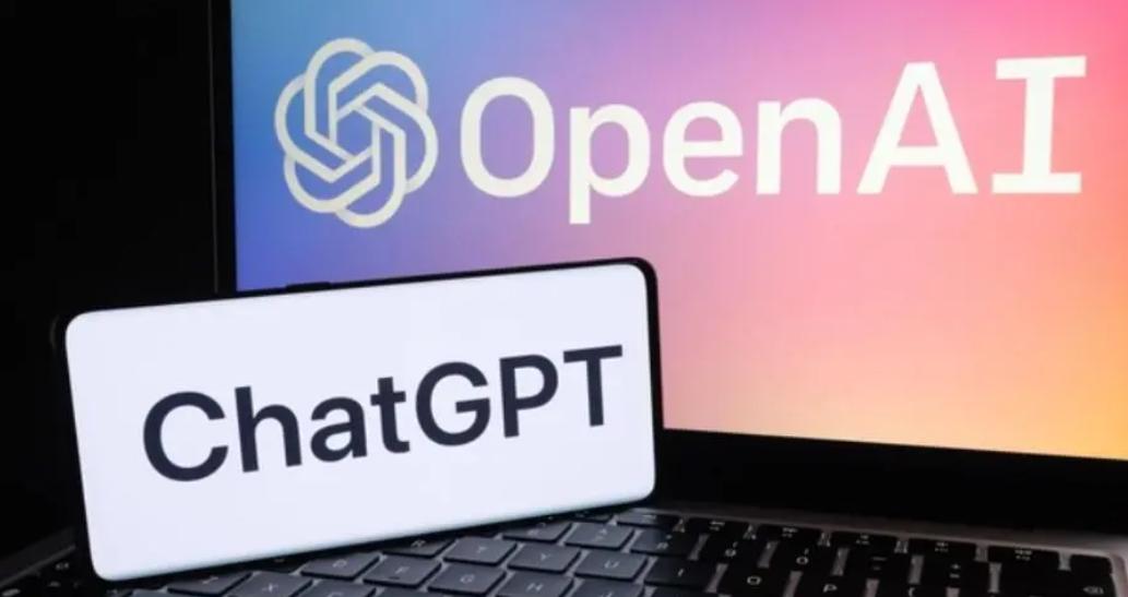 ChatGPT聊天机器人:香港保险是个不错的选择,我也想买!!