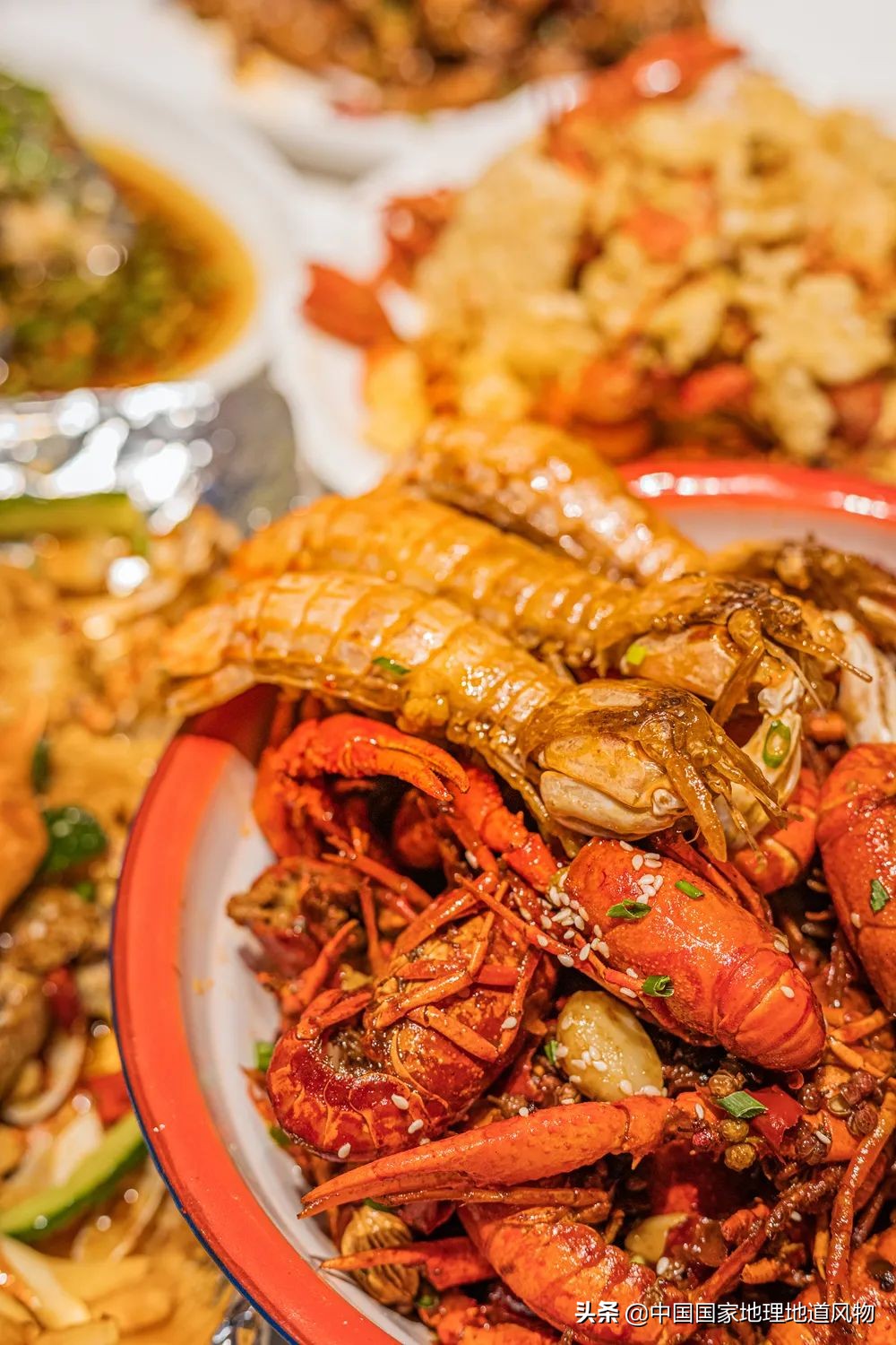 中国哪里可以吃超大皮皮虾,中国吃皮皮虾最好的地方