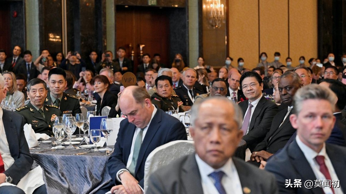 中美*药火**味太浓，美防长用3个词威胁中国，澳洲劝和，东盟靠边站