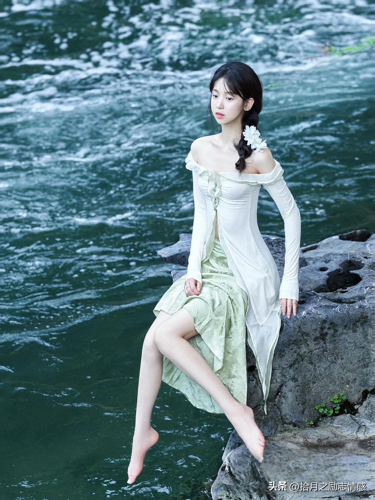 时光渡口，牵念保持缄默