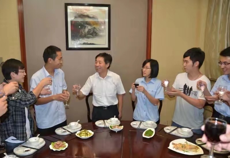 喝酒十大安全准则,健康喝酒谨记三不吃