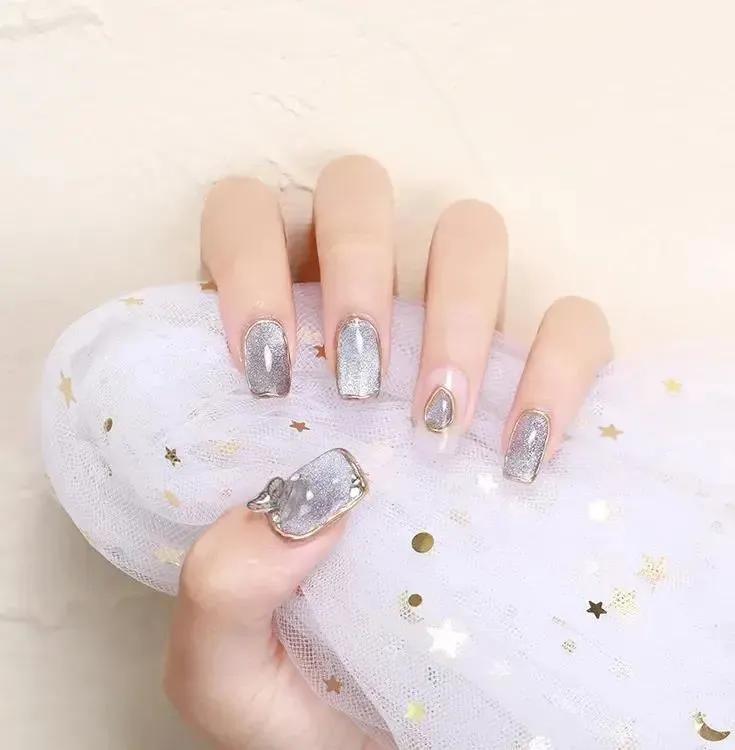 沈阳市美甲培训学校,沈阳美甲很厉害的美甲师